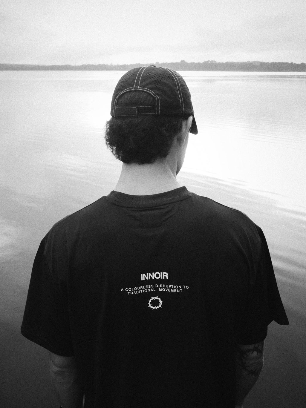 THRESHOLD TEE // GREY