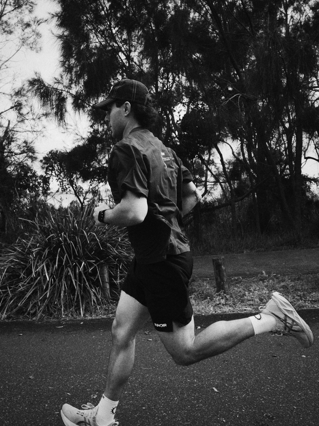MOTION SHORTS // BLACK